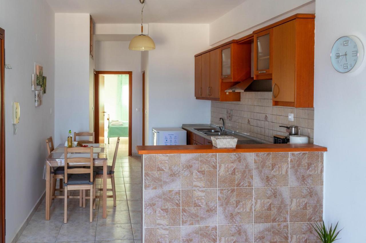 Lovely Sea View Apartment At The Heart Of The Town Ierápetra Exterior foto